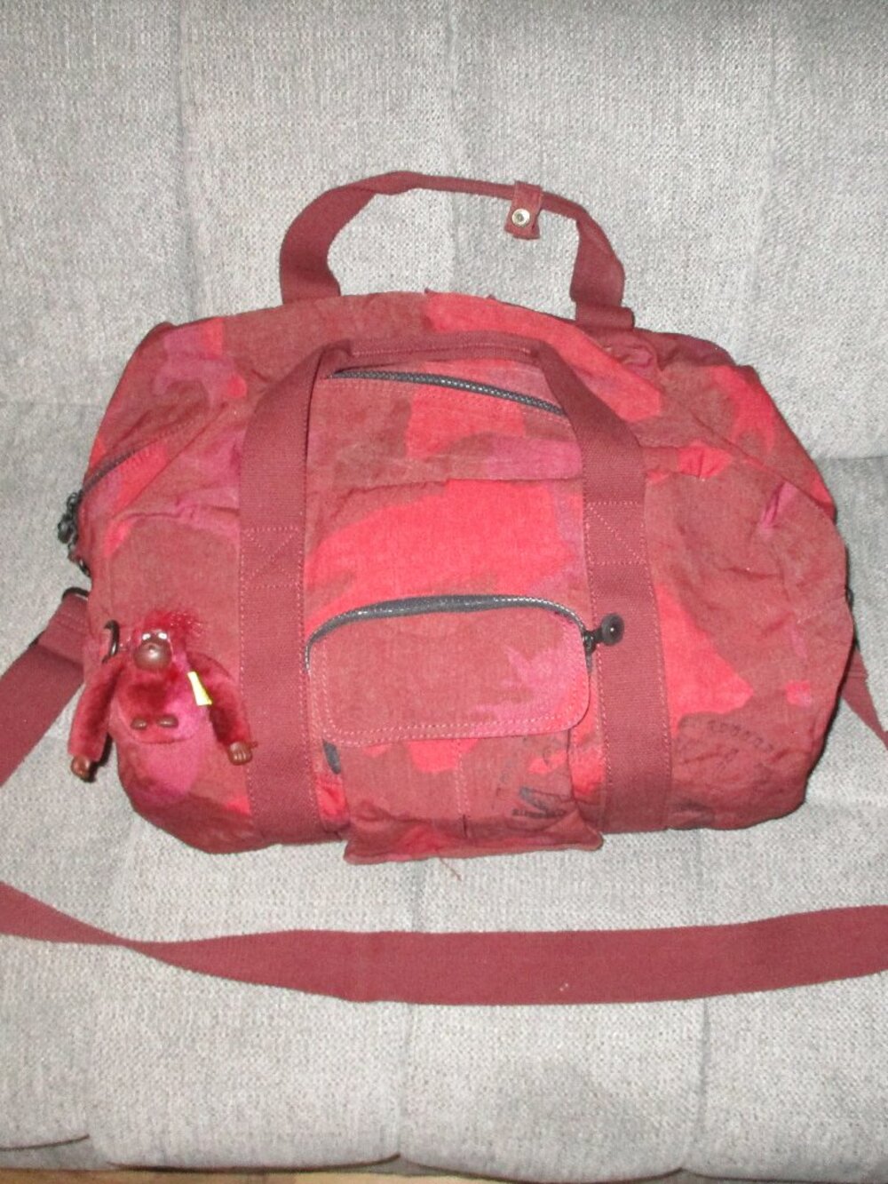 Unique Kipling Large Duffle Maroon Red Camouflage Gillies  ape